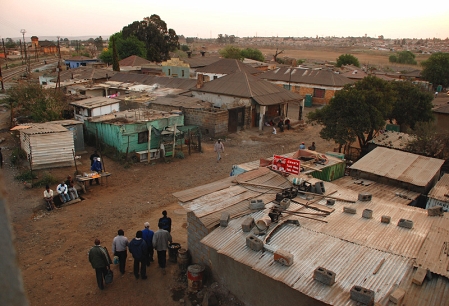 Wellblechhütten in Südafrika